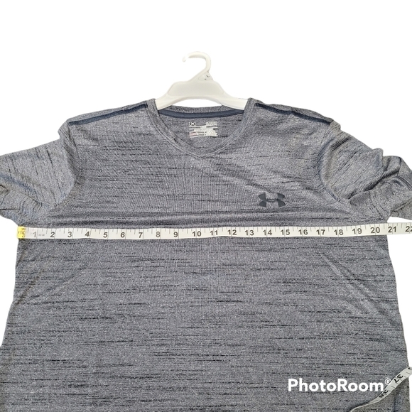 Under Armour Grey Heat Gear Loose Fit Athletic T- Shirt - Picture 8 of 9